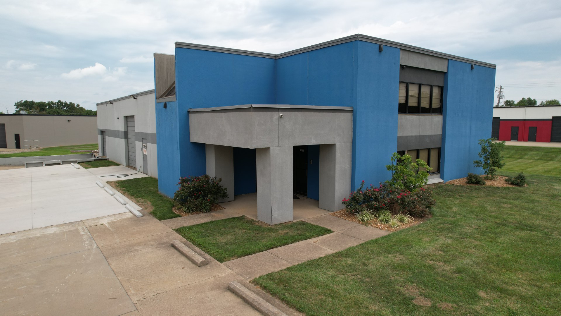 9025 Sutton Place Midwest Properties